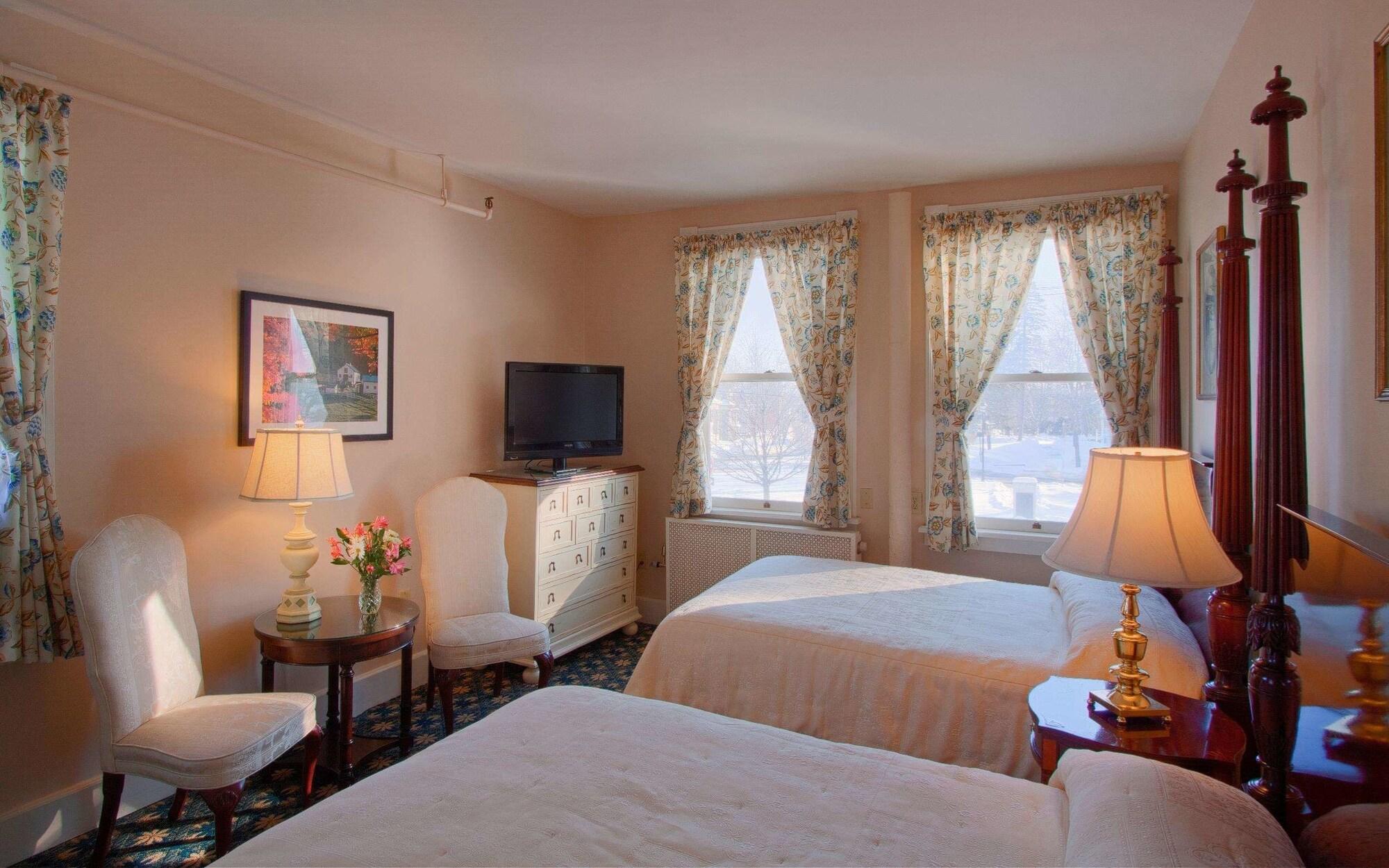 Middlebury Inn Экстерьер фото