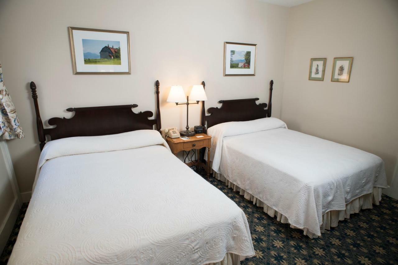 Middlebury Inn Экстерьер фото
