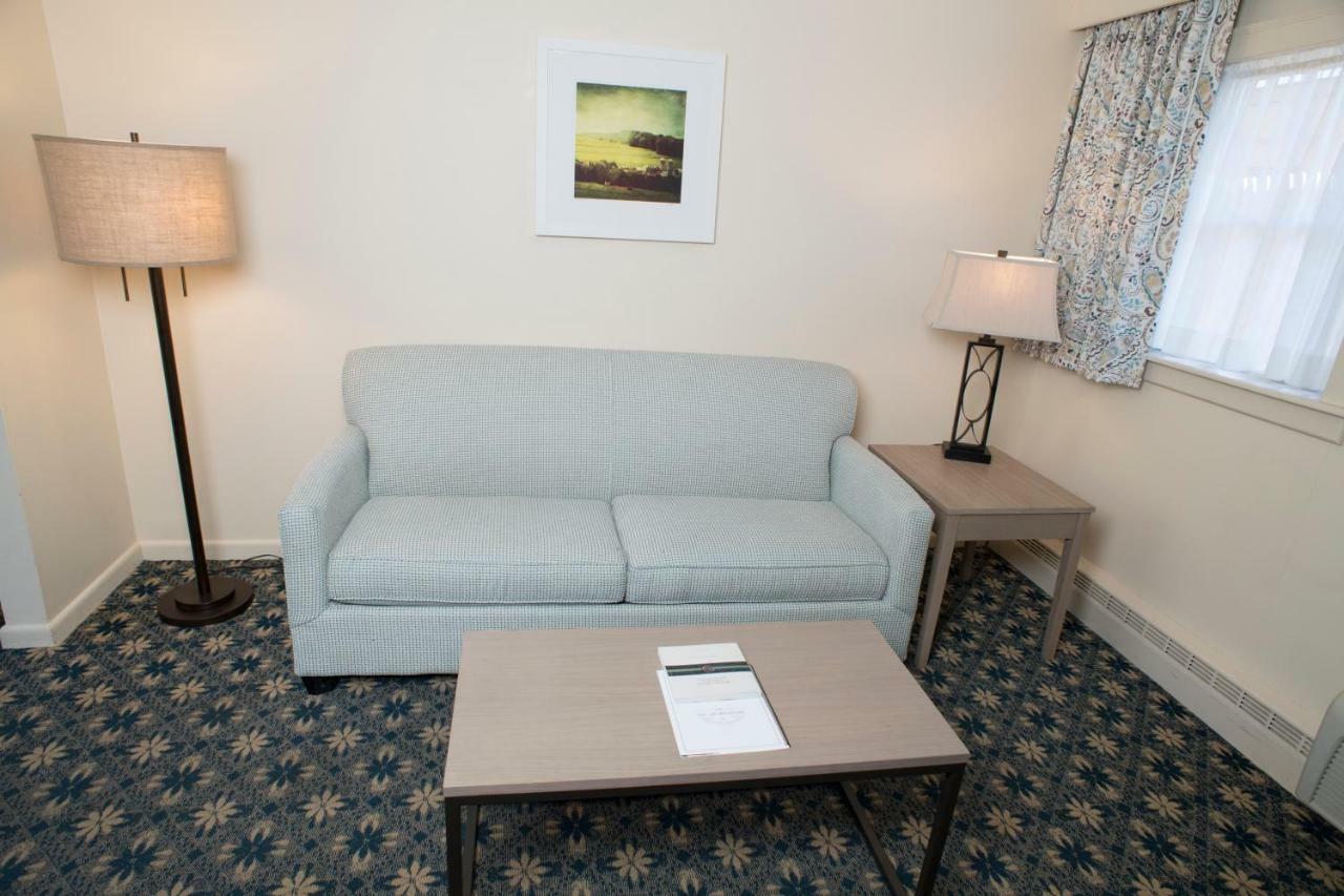 Middlebury Inn Экстерьер фото